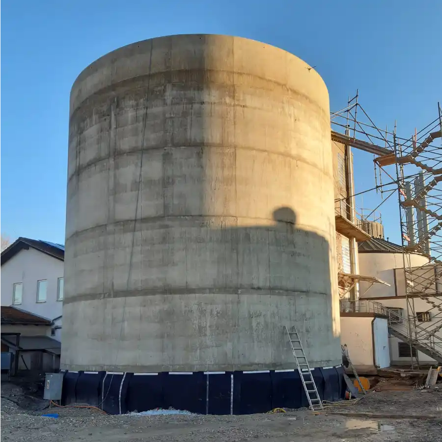 Digestion tower in Karlsfeld / Germany